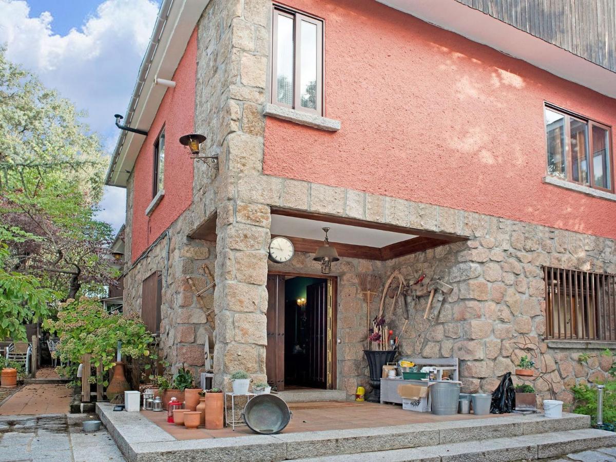 Rural Apartment With Shared Garden Pool And Spa Галапагар Номер фото